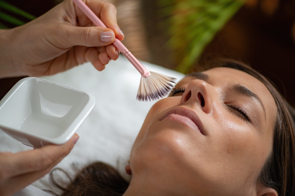 The VI Peel: A Comprehensive Guide to This Popular Chemical Peel